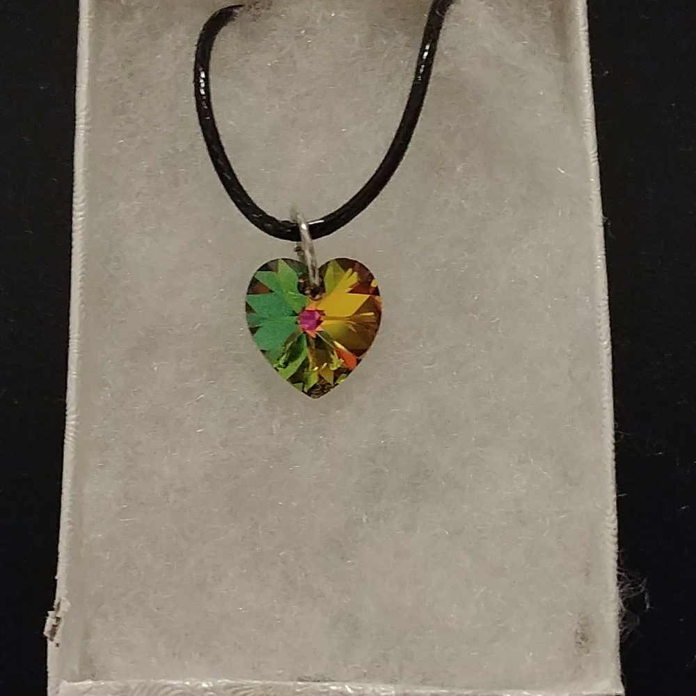 Minnesota Green Crystal Heart Necklace - Picture 4 of 8
